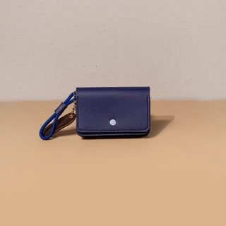 สลักชื่อฟรีแจ้งในแชท! HILMYNA Twelve Mini Pocket (NIGHT) กระเป๋าหนัง มีซิป ไซส์มินิ พร้อมสายคล้อง ใส่บัตร, Airpodsได้