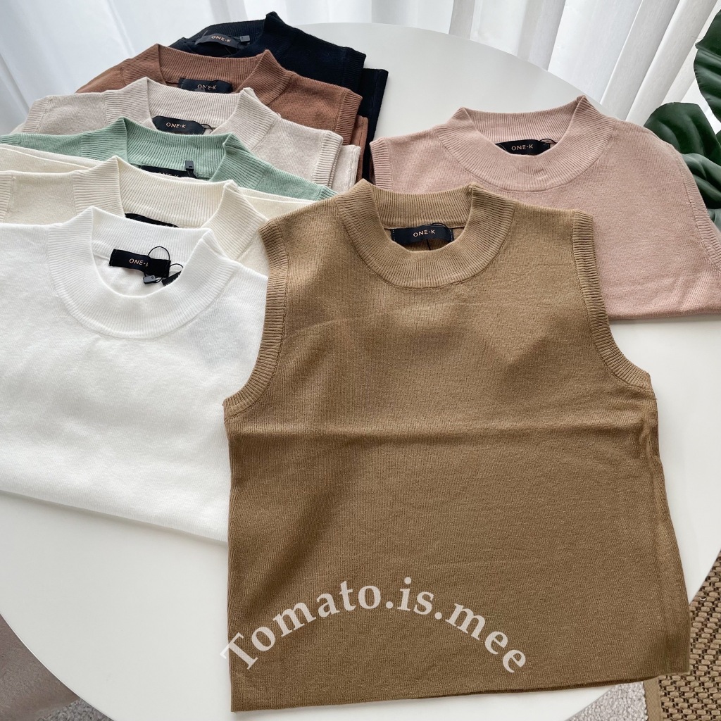 เสื้อคอปีนไหมพรม แขนกุด ทรงครอป ผ้าไหมพรมไม่หนา ใส่แล้วน่ารักมาก โทนสีแมทซ์ได้ทุกลุค พร้อมส่ง!!! (101820/F20102)