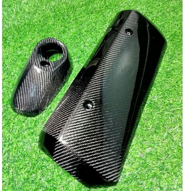 กันร้อนท่อสั้น+ปลายท่อ คาร์บอน xmax 300 ตัวชิ้นงานเป็นเพียวคาร์บอนผ้าดำลาย2