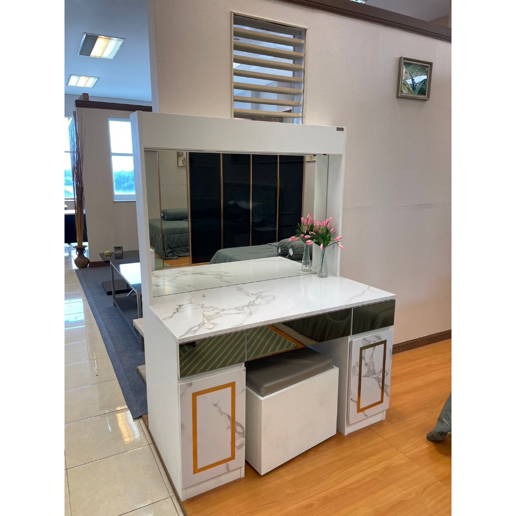 โต๊ะเครื่องแป้ง MONICA รุ่น GD1207