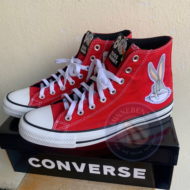 Converse x Bugs Bunny Chuck Taylor All Star Hi Limited Edition Shoe Red