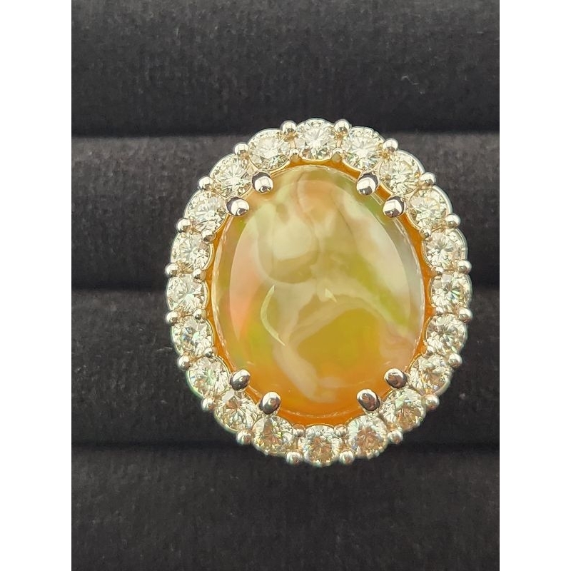 แหวนเพชร Opal Diamond Halo Ring Gold 18K ทองคำ