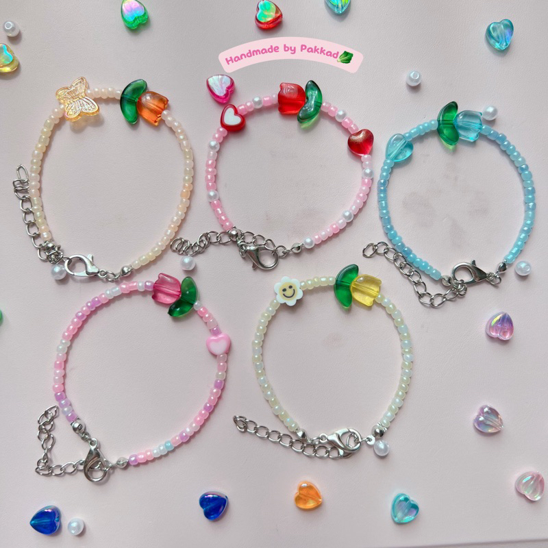 พร้อมส่ง สร้อยข้อมือลูกปัดดอกทิวลิป สร้อยข้อมือน่ารัก