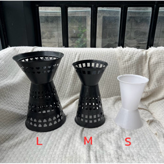 กรวยจัดดอกไม้ตั้งได้