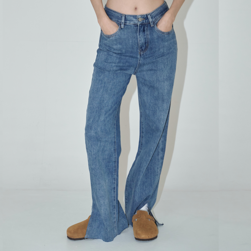 MERMAIDSTUDIO - BUTTER SIDE SLITS JEANS ยีนส์ผ่าปลายขา #9033
