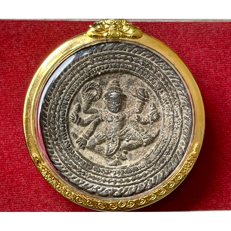 พระนารายณ์หกกร กรุลพบุรี