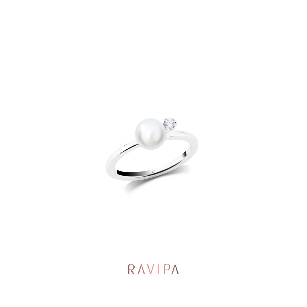 Ravipa | Viva Petite Diamond Marshmallow Pearl Ring