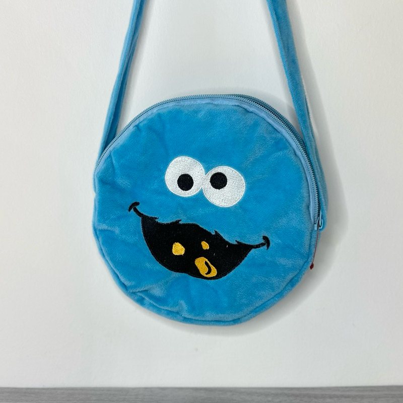 กระเป๋าสะพายข้าง Sesame Street Cookie Monster (มือสอง)