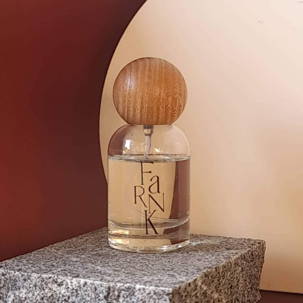 FRANK - EAU DE PARFUM (EDP) น้ำหอมสำหรับฉีดตัว เข้มข้นติดทนนาน