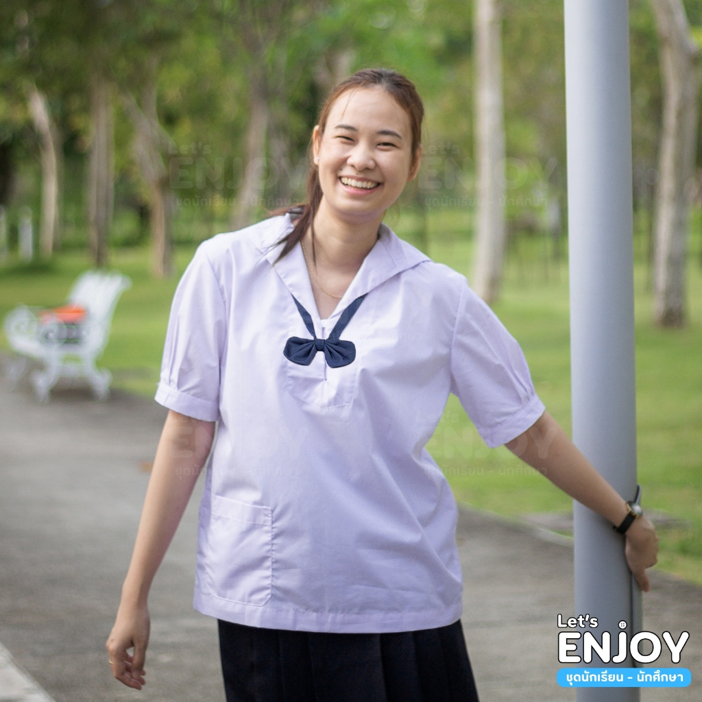 เสื้อนักเรียนหญิง คอทหารเรือ สำหรับนักเรียนหญิง เนื้อผ้าคุณภาพดี