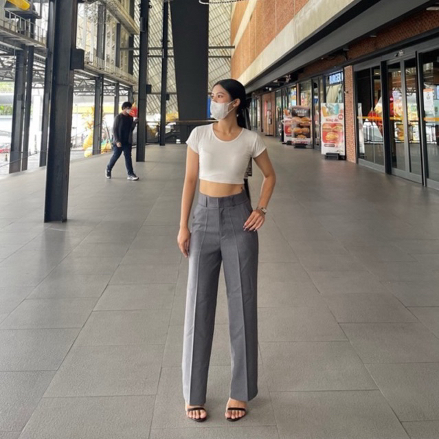 กางเกงขายาวทรงขากระบอกเล็ก ผ้าโซดา (มีลายในตัว) เอวสูง ปิดสะดือ พรางหุ่น ตะขอหน้า แต่งหูเข็มขัด (สีดำไม่มีลาย) - รูปที่ 4