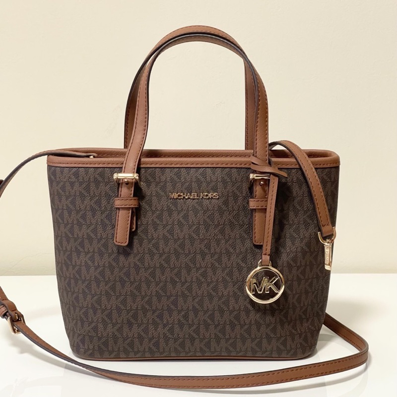 สะพายข้าง Michael Kors JET SET Travel XS Carryall Convertible Top Zip Tote 35T9GTVT0B