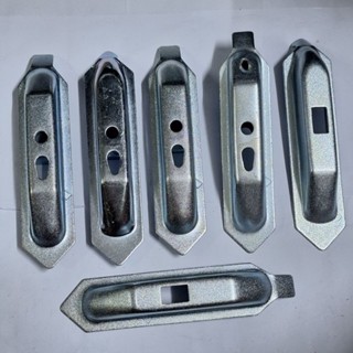 เหล็กฐานรางหนีบจับล้อเครื่องงัดยางรถยนต์ (ราคาต่อ1ชิ้น)