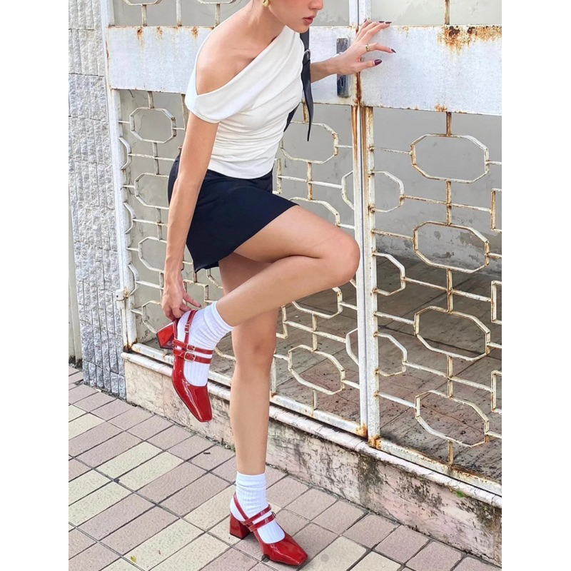 Cider รองเท้า Mary Jane ส้นสูงสีแดง