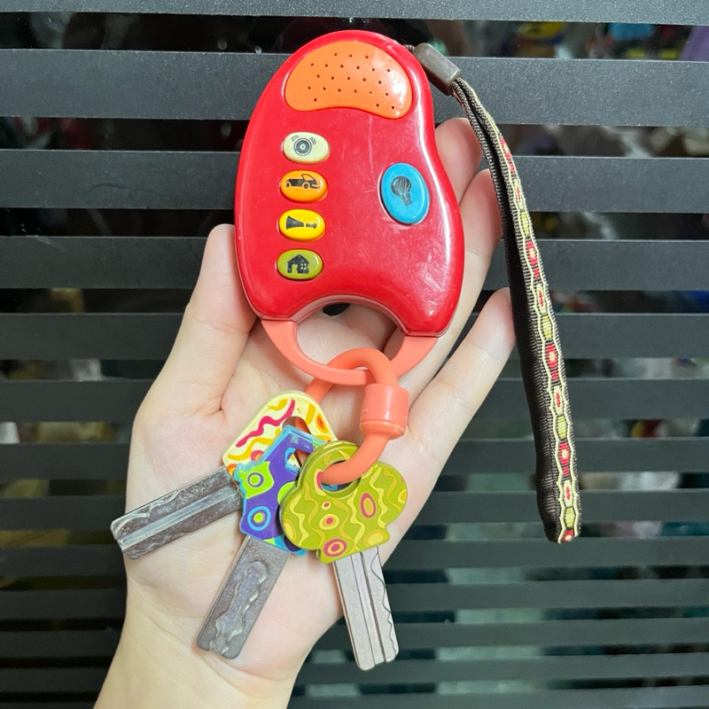 B.Toys LucKeys – Blue Toy Car Keys ของเล่นกุญแจรถ Btoys บีทอยส์ กุญแจรถของเล่น **มือสอง**
