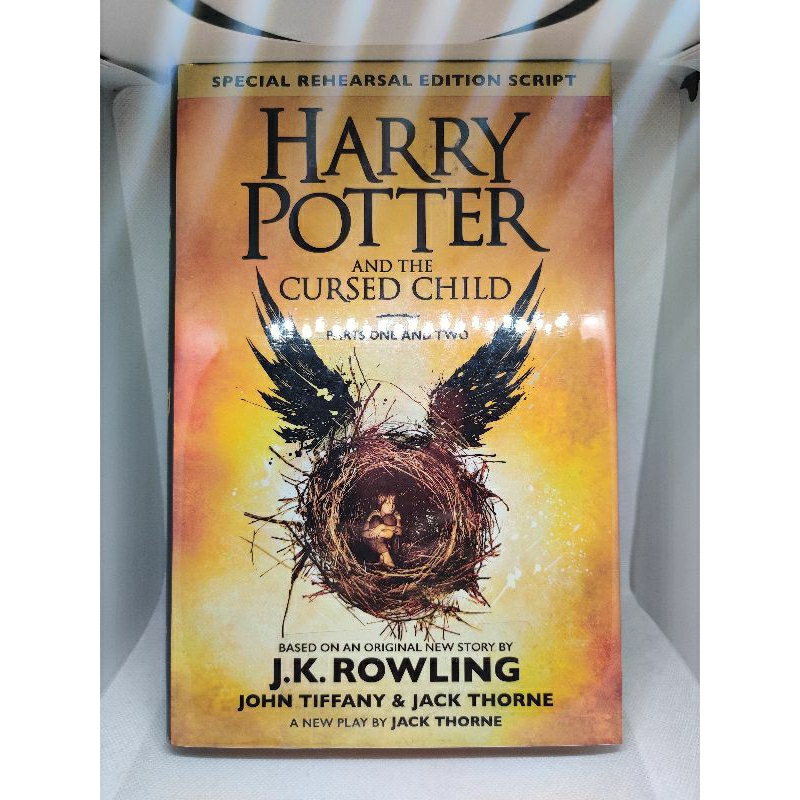 Harry Potter and the Cursed Child (หนังสือมือสอง)