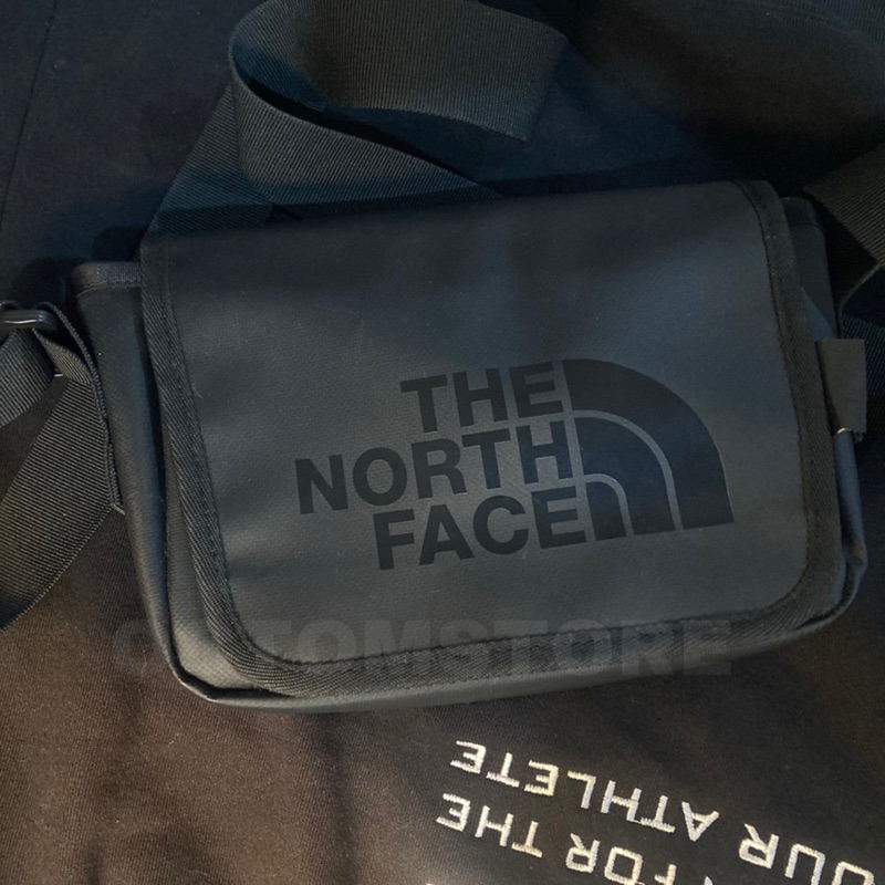 กระเป๋า THE NORTH  FACE กระเป๋าสะพายข้างจุของได้เยอะ กันละอองน้ำได้ แฟชั่นกระเป๋าผู้ชายและผู้หญิง