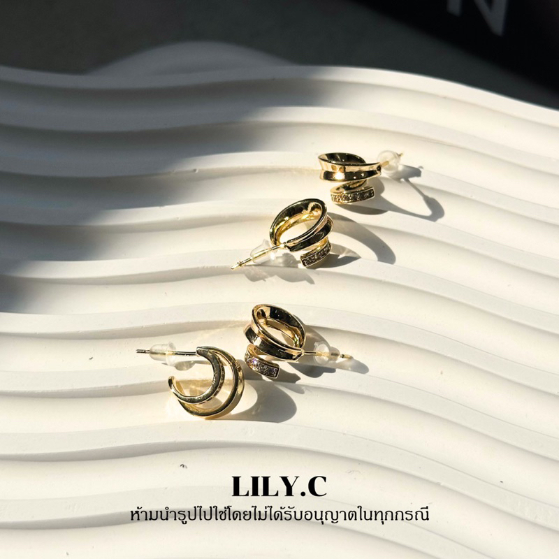 ✅พร้อมส่ง🔥 LILY.C ต่างหูเข็มเงินสไตล์เกาหลีแบบครึ่งวงกลม small fragrant style earrings