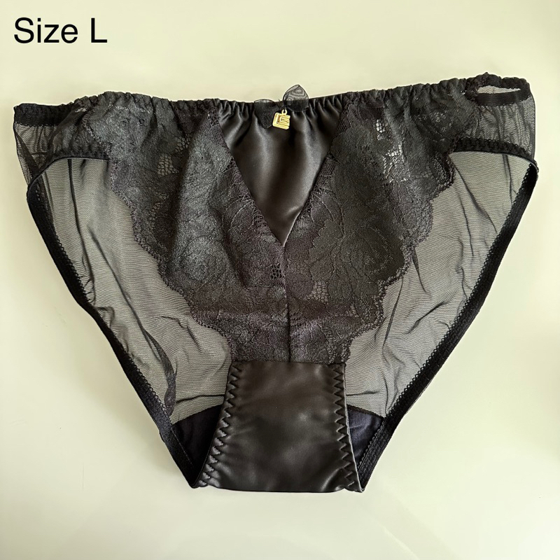 กางเกงใน Guy Laroche ลายลูกไม้ สีดำ ของแท้ ไซส์L. Guy Laroche Sexy black underwear  SizeL. License100%