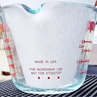 Pyrex แก้วตวงมาตรฐาน 250มล. Made in USA (สินค้ามีความเสี่ยงเสียหายง่ายจากการขนส่ง ควรซื้อความคุ้มครองเพิ่มก่อนสั่งซื้อ)