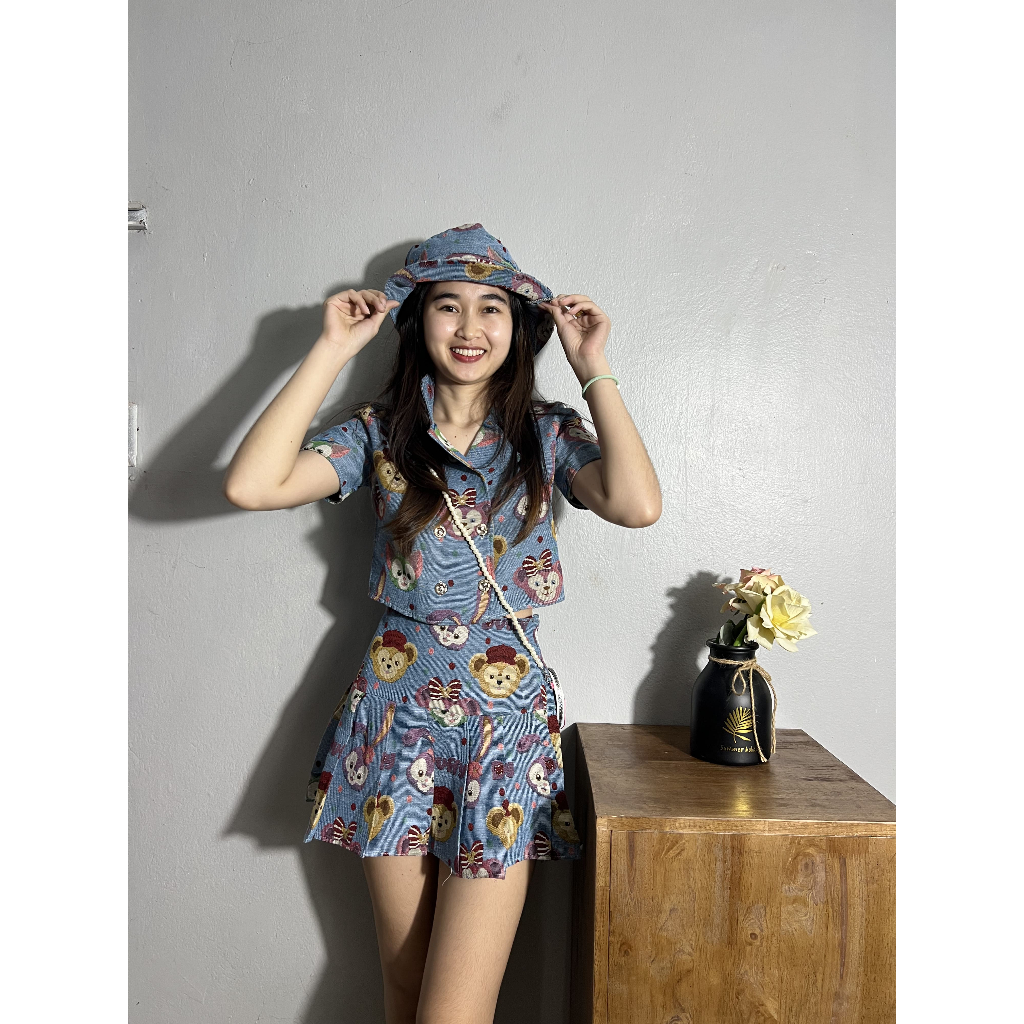 nuy shop set ผ้าทองานป้าย+หมวกลายหมี [พร้อมส่งจากไทย]