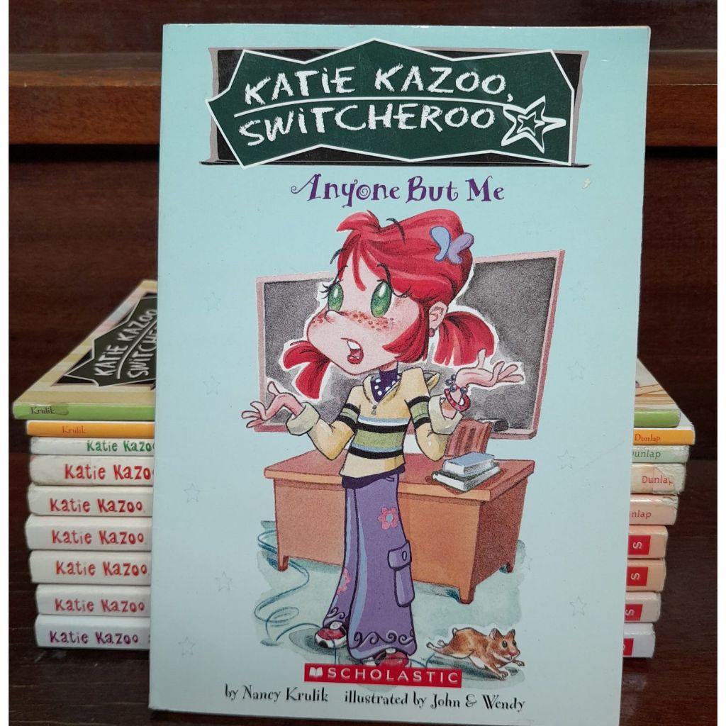 u95 George Brown class clown Fiction หนังสือมือสอง  ปกอ่อน