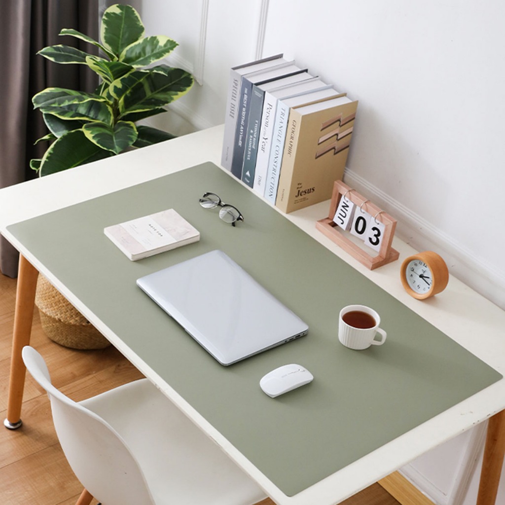 ผ้ารองโน๊ตบุ๊ค เขียน เมาส์ หนัง แป้นพิมพ์ โต๊ะคอม แผ่นปูโต๊ะทํางาน 30*60 40*80 45*90 ฟ้าอ่อน PU Leather desk mouse pad