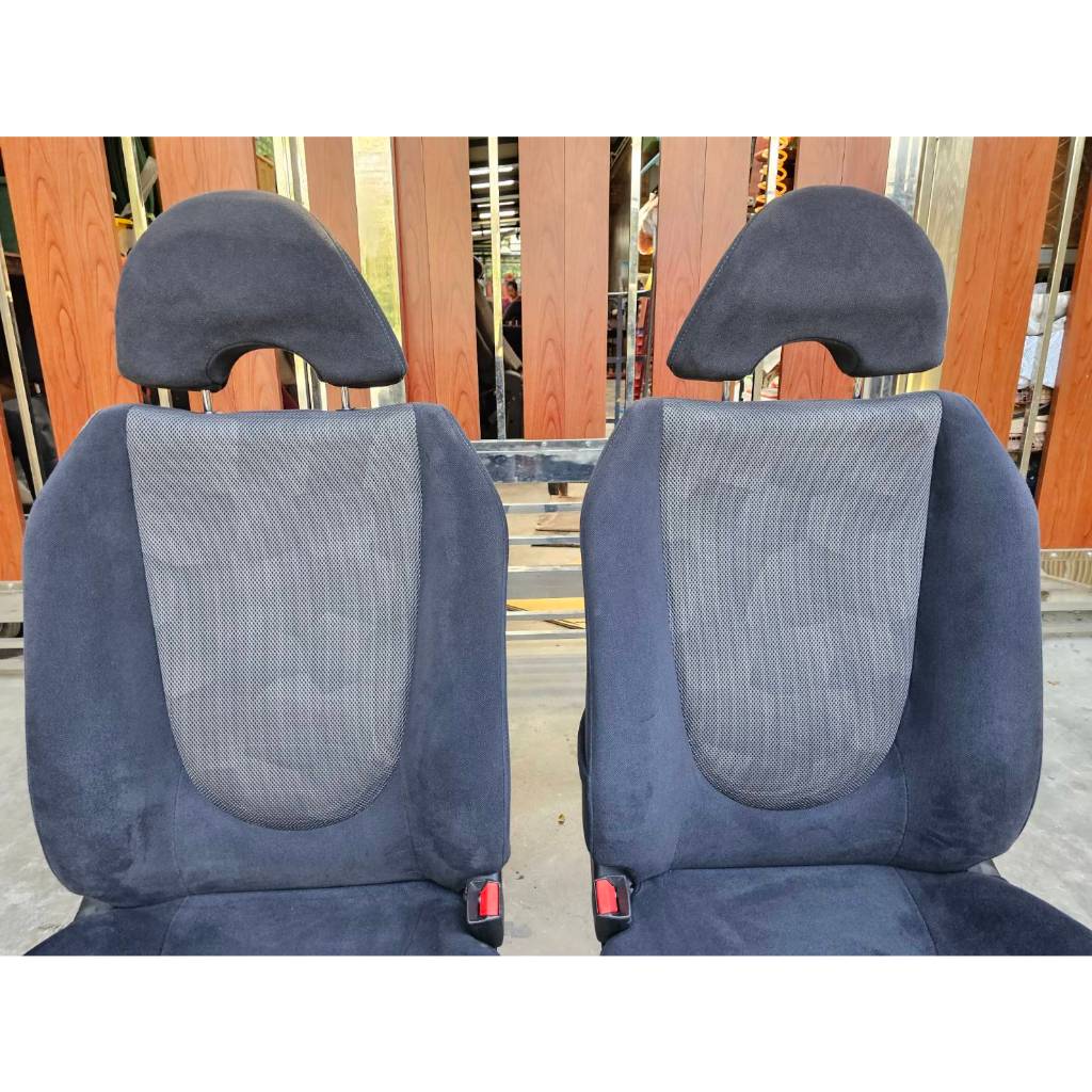 เบาะรถยนต์ Fit Vtec รังผึ้ง เบาะมือสองญี่ปุ่น แจ๊ส สภาพดี พร้อมใช้งาน (B636)