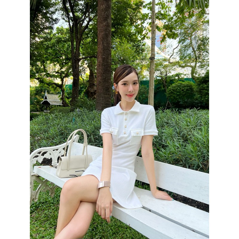 Sarun.Boutique - Nyla Dress เดรสแขนสั้นกระดุมมุก