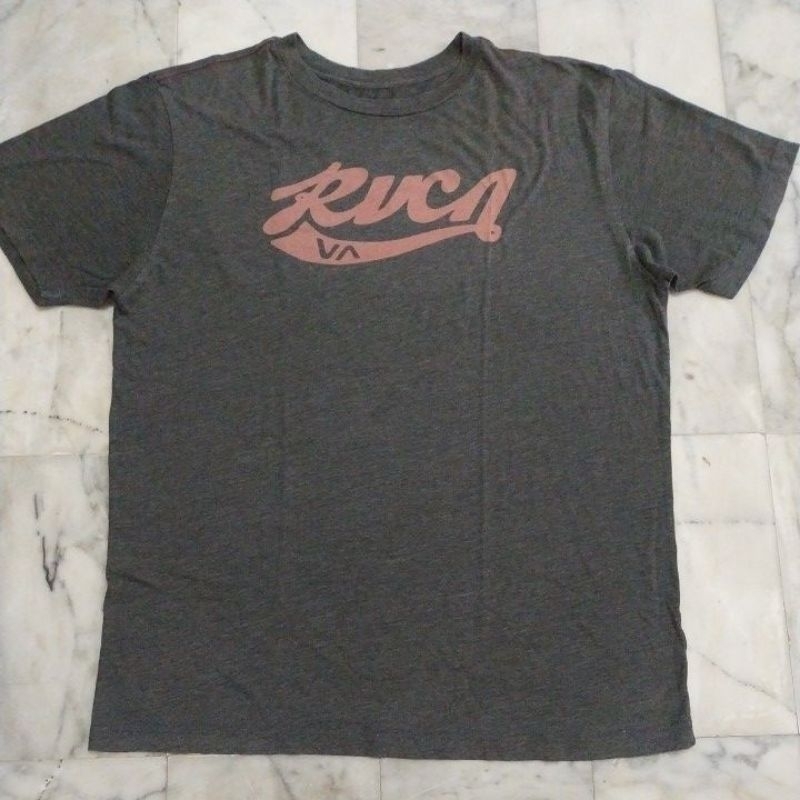 เสื้อยืดแขนสั้น แนวสเก็ตบอร์ด RVCA แท้ มือสอง สภาพดี ของพร้อมส่งครับ