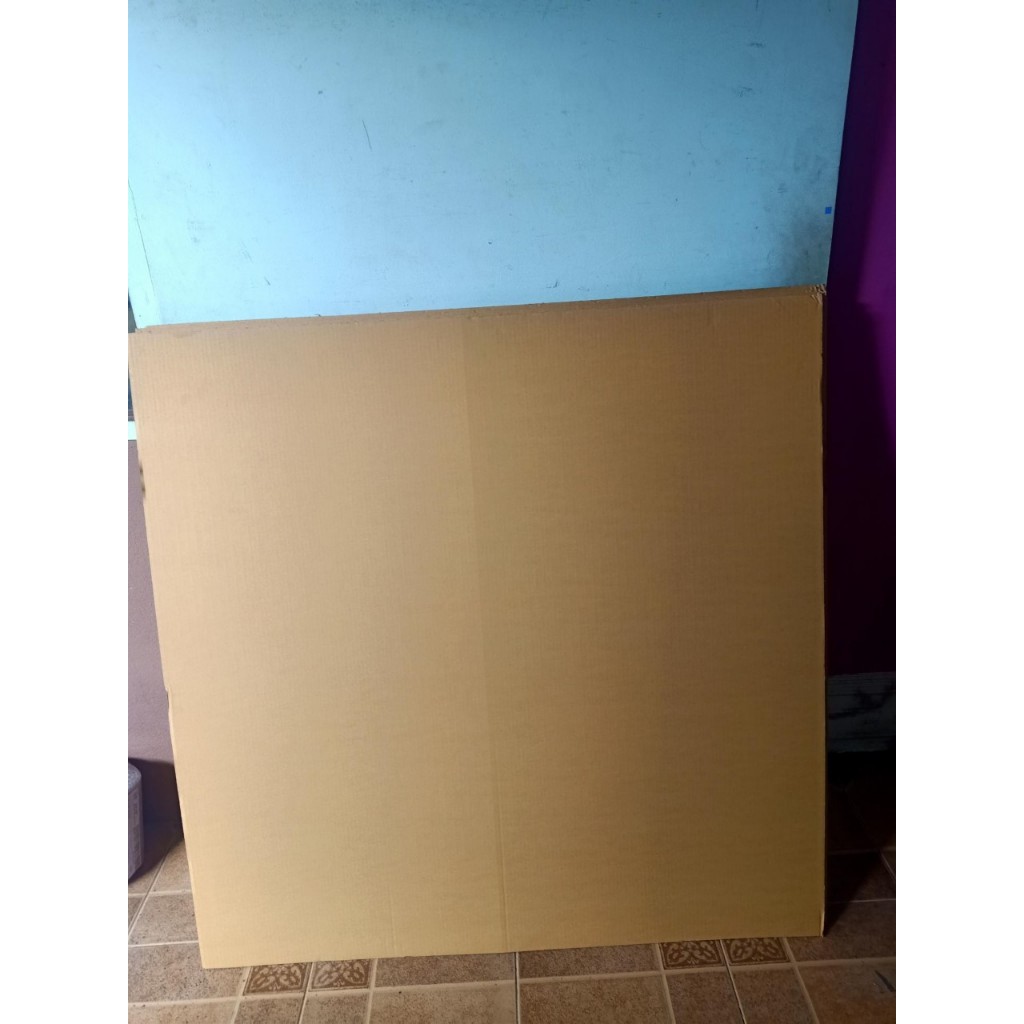 กระดาษลูกฟูก 3 ชั้น ,กระดาษ ลัง,กระดาษแผ่น3ชั้น ขนาด 120 x120 cm ราคา 55 บาท/แผ่น บรรจุ 10 แผ่น / แพ็ค
