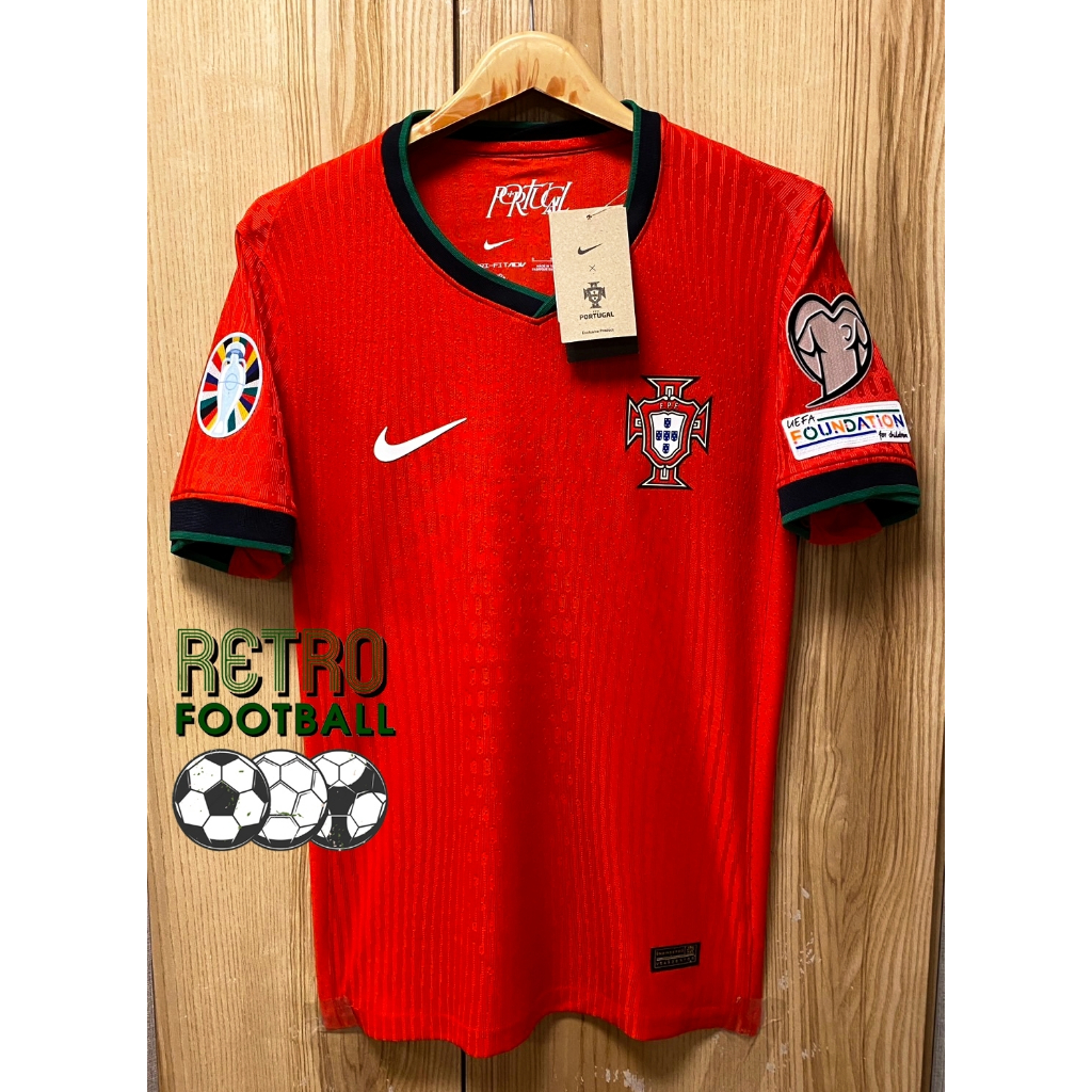 เสื้อฟุตบอลทีมชาติ โปรตุเกส Home เหย้า ยูโร 2024 [ PLAYER ] เกรดนักเตะ เสื้อเปล่าพร้อมอาร์มยูโร รับประกันคุณถาพ