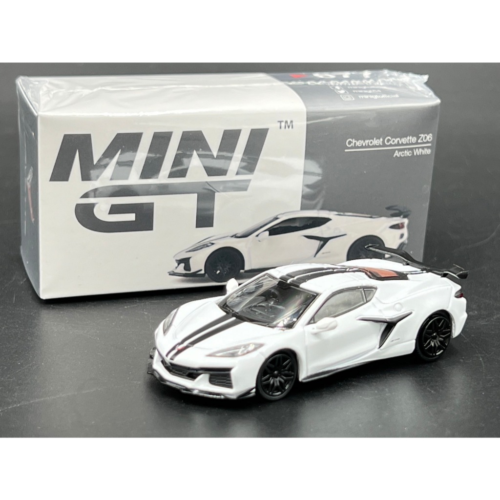 MINIGT Chevrolet Corvette Z06 2023 Arctic White