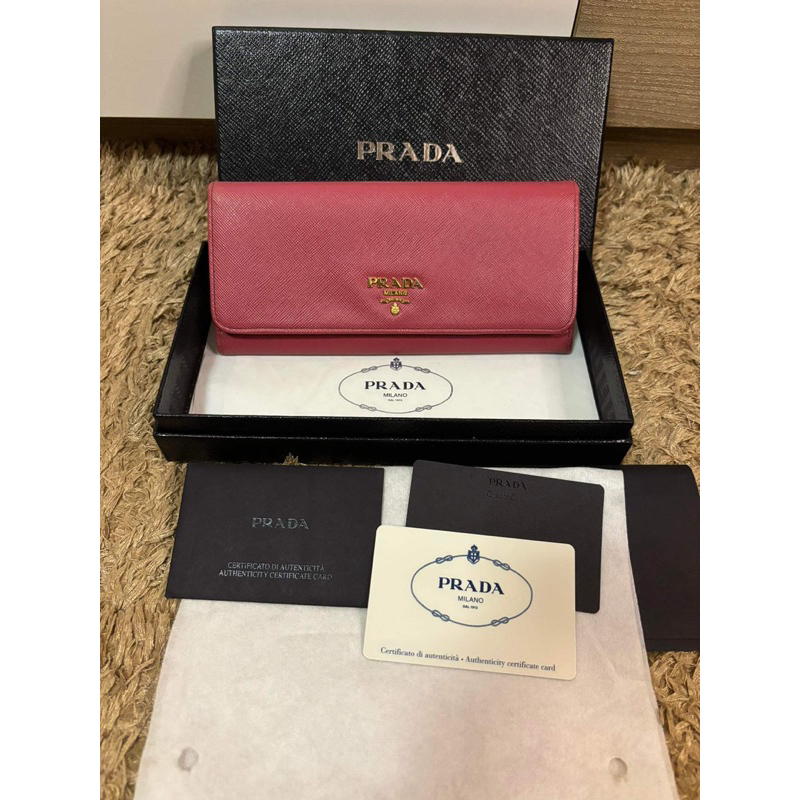 PRADA Long Wallet Saffiano Leather ของแท้ มือสอง