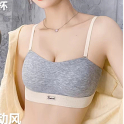 เปิดตัวผลิตภัณฑ์ใหม่ สีทึบไม่มีขอบเหล็กสไตล์แฟชั่นสปอร์ต บราเกาะอก สายเดี่ยวชุดชั้นใน