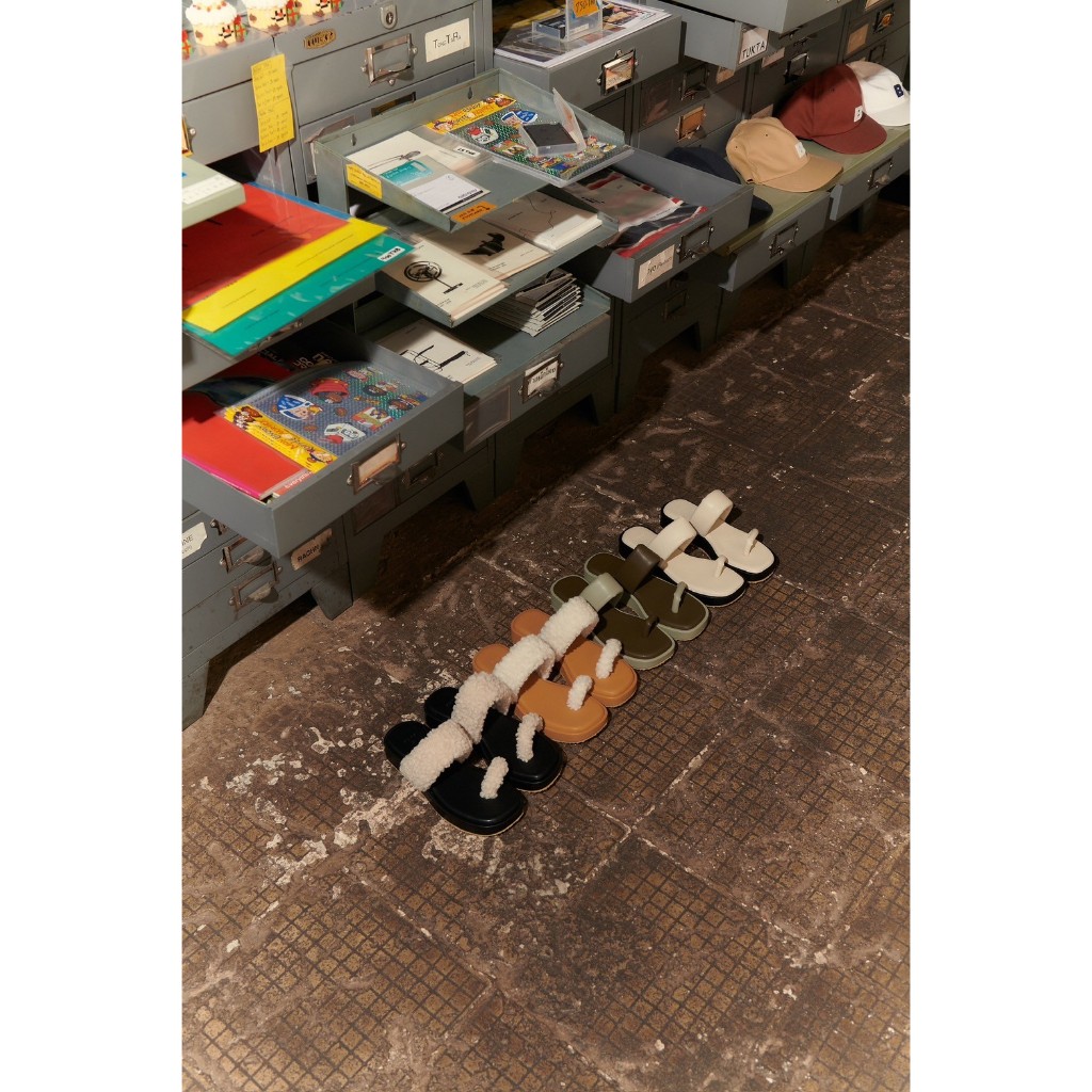 PUFFSHOES.OFFICIAL : DUO SANDAL