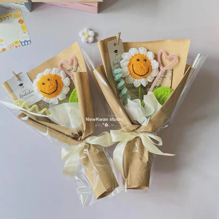 [พร้อมส่ง🇹🇭]🌻💐 ช่อดอกไม้น่ารัก ดอกทานตะวันถักมือ สำหรับเป็นของขวัญให้คนพิเศษ ปัจฉิม วันเกิด วันครบรอบ ✨By NewKwan Studio