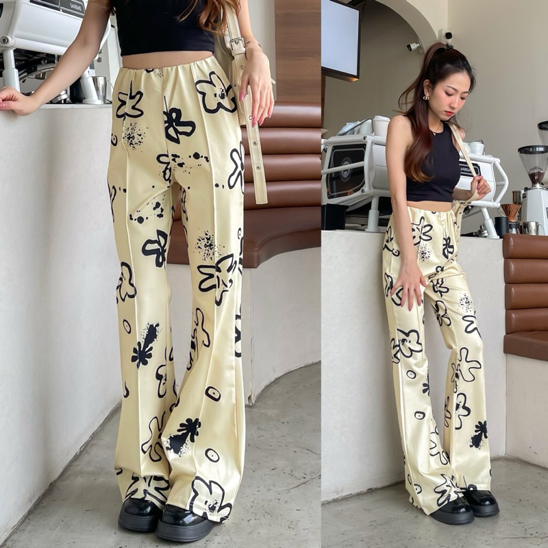 Flower bell bottom - กางเกงขากระดิ่งลายดอกไม้