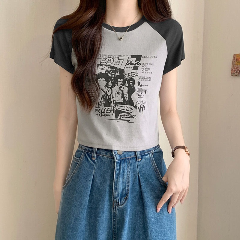 เสื้อครอปน่ารักสไตล์เกาหลี เสื้อผ้าสาวอวบแฟชั่น เสื้อยืดสวยๆผู้หญิงฤดูร้อนใหม่ เข้ารูปทรง สกรีน พิมพ์ลายวินเทจ กําลังฮิต ราคา ถูกที่สุด ดีลบีเคเค แกลเลอรีภาพที่ 3