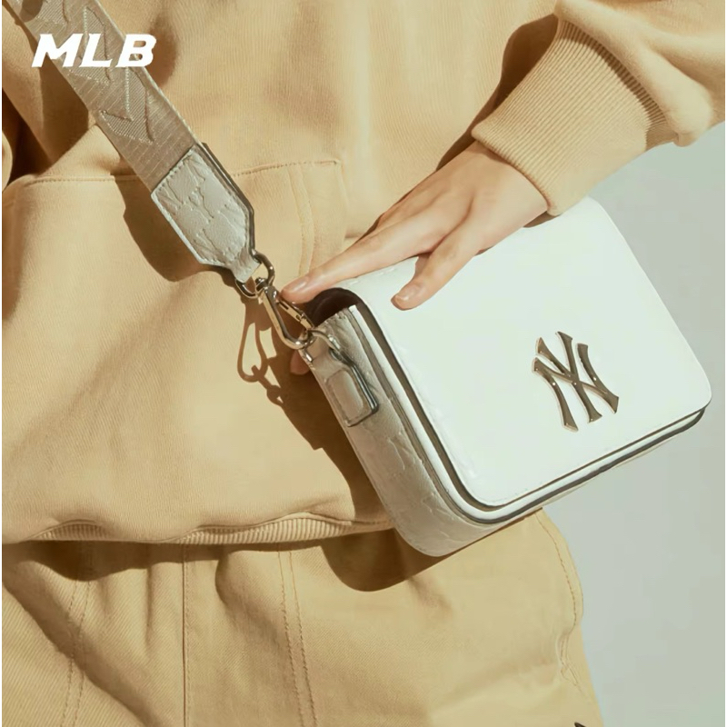 MLB NEW YORK YANKEES /กระเป๋าสะพายข้าง/กระเป๋าสะพายข้าง MLB（สินค้ามาพร้อมกระเป๋าใส่เหรียญ）