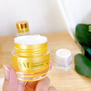 ของแท้ตรงจากบริษัทฯ💯[ชุด15กรัม//รับครีม2กระปุก] ครีมSM หน้าใส ไวท์เทนนิ่ง ปราศจากแอลกอฮอล์