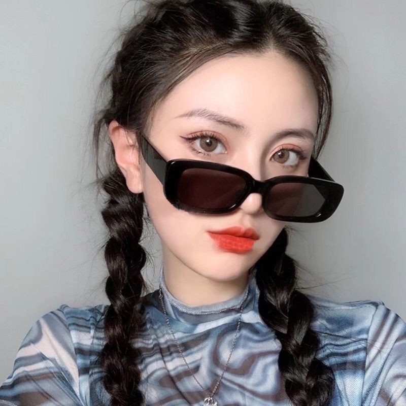 [จัดส่งรวดเร็ว]แว่นกันแดดแฟชั่นผู้หญิงเกาหลีกรอบสี่เหลี่ยมฮิปฮอปย้อนยุคป้องกันรังสียูวีชากรอบสีแว่นตาเครื่องประดับแฟชั่น - รูปที่ 4