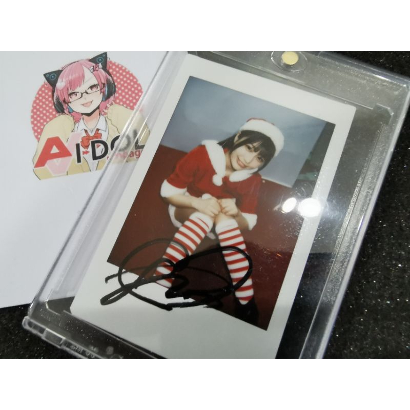 Mahiro Todai รูปโพลารอยด์พร้อมลายเซ็นในชุดแซนตี้🧑‍🎄