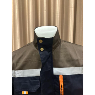 (พร้อมส่ง) เสื้อช็อปช่างแขนยาวรุ่นซิปหน้าเนื้อผ้าโพลีเอสเตอร์ผสมฝ้ายกันสะเก็ดไฟได้ 20% เป็นงานกระดุมทอง (S - 6XL)