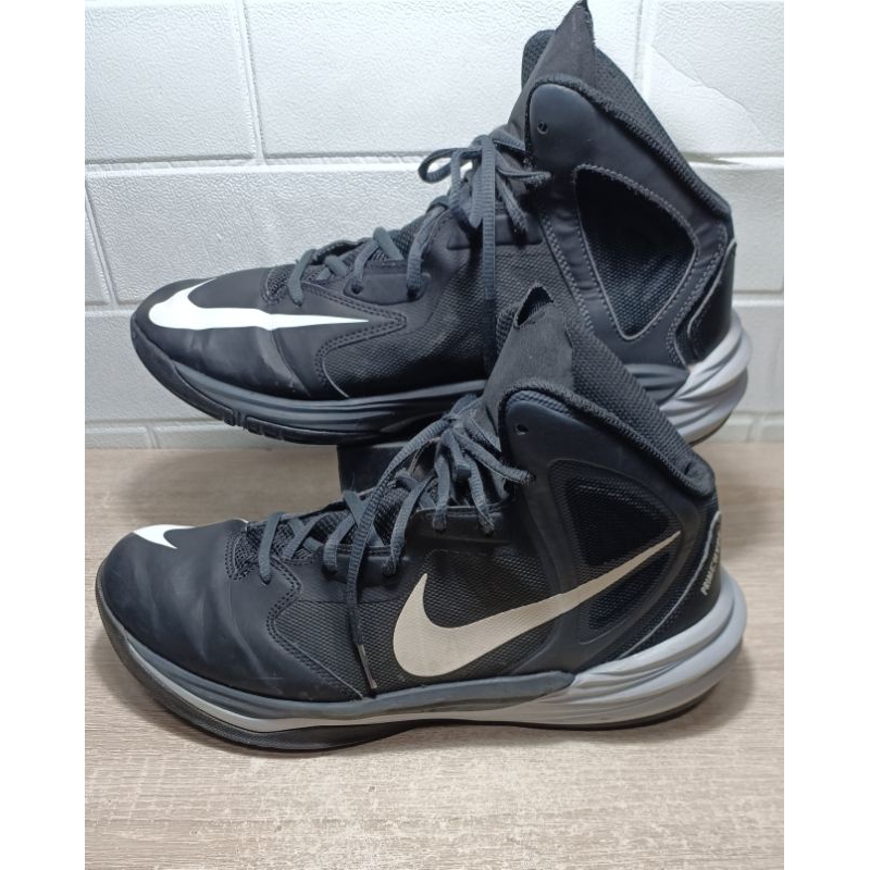 (เบอร์ 43.5)รองเท้ากีฬา-ผ้าใบหนังมือสอง Nike เบอร์ 43.5 ยาว 27.5 cm .รองเท้ามือสอง สภาพดีพร้อมใช้งาน