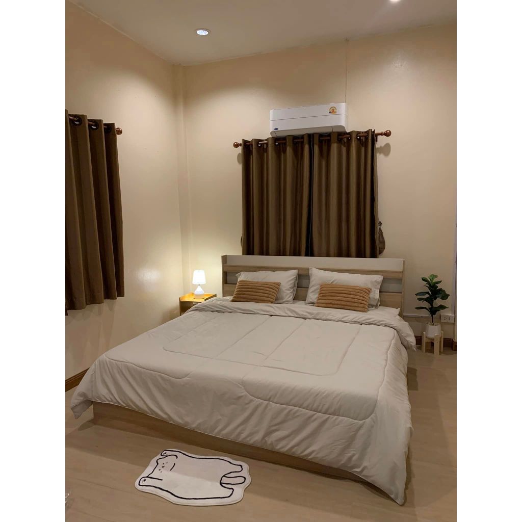 แนะนำ ผ้าม่าน ผ้าม่านกันเเสง ผ้าม่านสำเร็จรูป ม่านตาไก่  เนื้อผ้ากันเเสง ผ้าสีพื้น กันUV95-99% ฟรีสายรวบม่าน ผ้าม่านสีเทา ม่านกั้นห้อง ราคาพิเศษ มีเก็บเงินปลายทาง