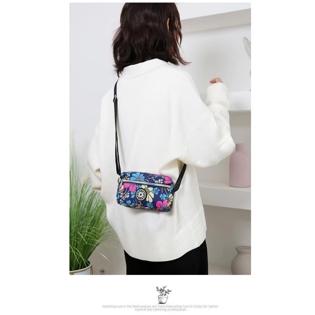 กระเป๋าสะพายข้าง ใส่โทรศัพท์ได้ มีลายดอกไม้ สวยๆ 2ซิป ยาว18*11*6 - รูปที่ 6