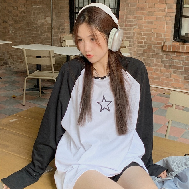aililai1688 เสื้อยืดแฟชั่น เเขนยาวลายดาวสวยๆน่ารักๆเนื้อผ้าดี สวมใส่สบาย ใส่ได้ทั้งผู้ชานเเละผู้หญิง