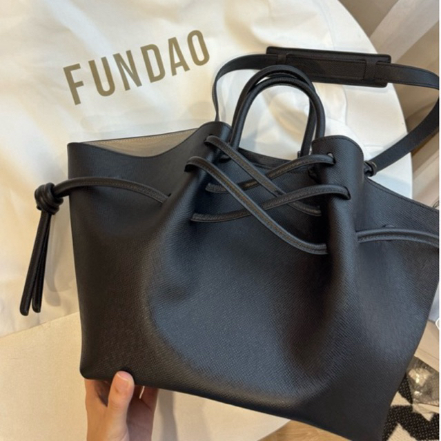 ของใหม่ Fundao Ava Bag