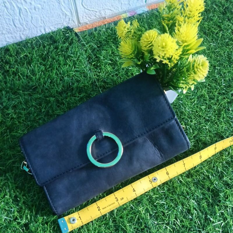 H&Mกระเป๋าสตางค์ใบยาวหนังแท้หนังกลับสีดำด้านมีสายโซ่คอสอบดี้หรือถอดสายโซ่ได้